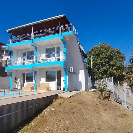 빌라 Antorino 발치크